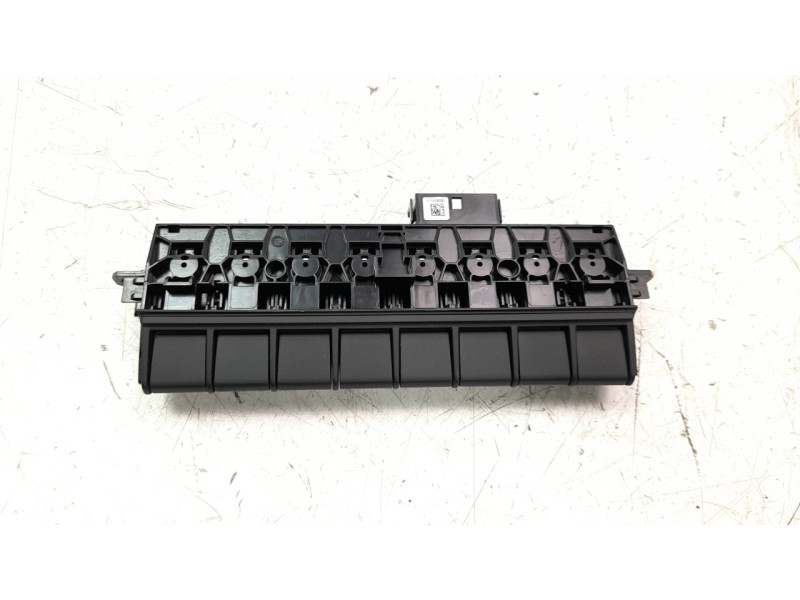 Recambio de warning para dacia duster ii prestige referencia OEM IAM 283E83332R  