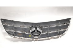 Recambio de rejilla delantera para mercedes-benz clase b (w245) 2.0 cdi cat referencia OEM IAM A1698800883 A1698800883  2