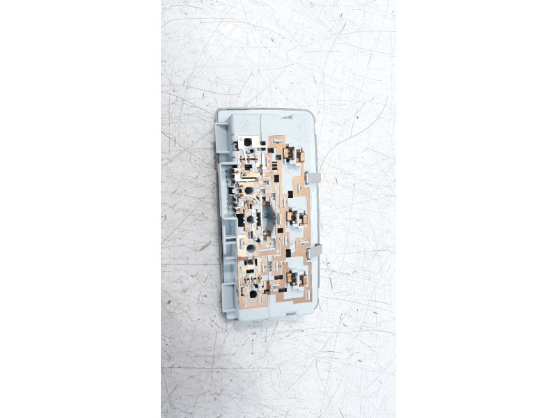 Recambio de luz interior para opel astra j lim. 1.7 16v cdti referencia OEM IAM 22774316  