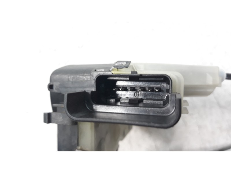 Recambio de cerradura puerta delantera izquierda para citroen c4 cactus 1.6 blue-hdi fap referencia OEM IAM 9819038580  