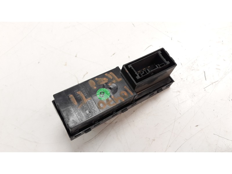 Recambio de mando elevalunas trasero izquierdo para fiat tipo ii (357) berlina 1.4 referencia OEM IAM 7357179520  