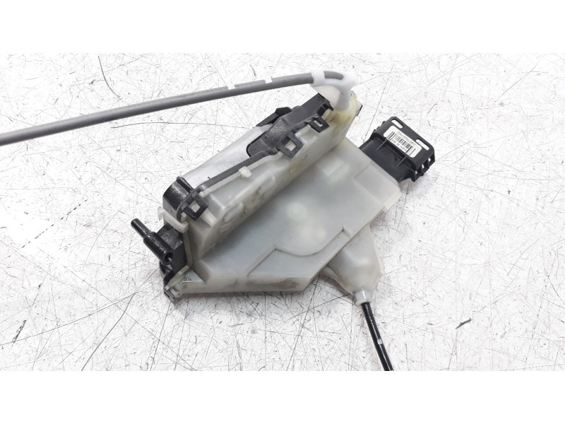 Recambio de cerradura puerta trasera izquierda para citroen c4 cactus 1.6 blue-hdi fap referencia OEM IAM 9819038980  