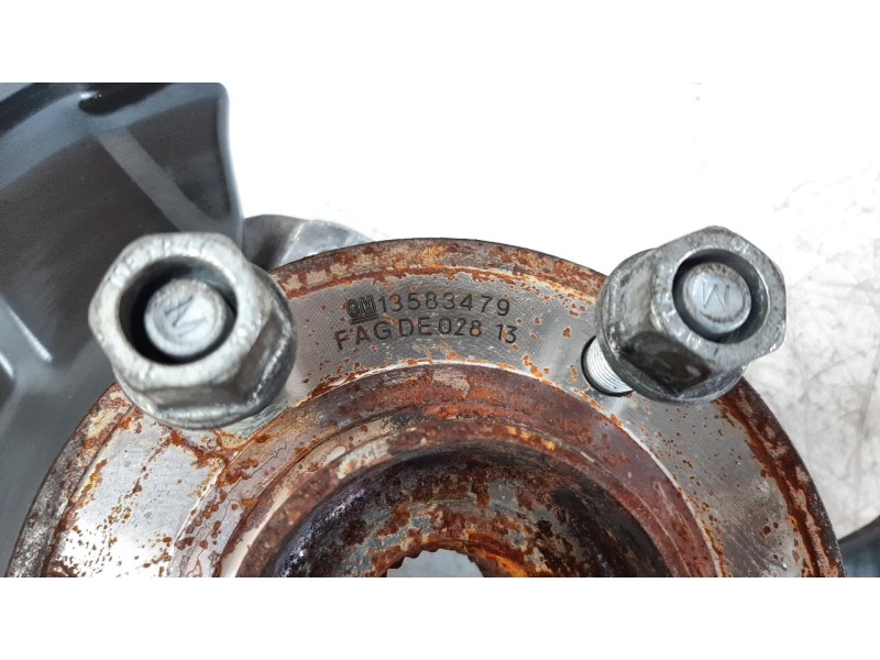 Recambio de mangueta delantera izquierda para opel astra j lim. 1.7 16v cdti referencia OEM IAM 13583479  