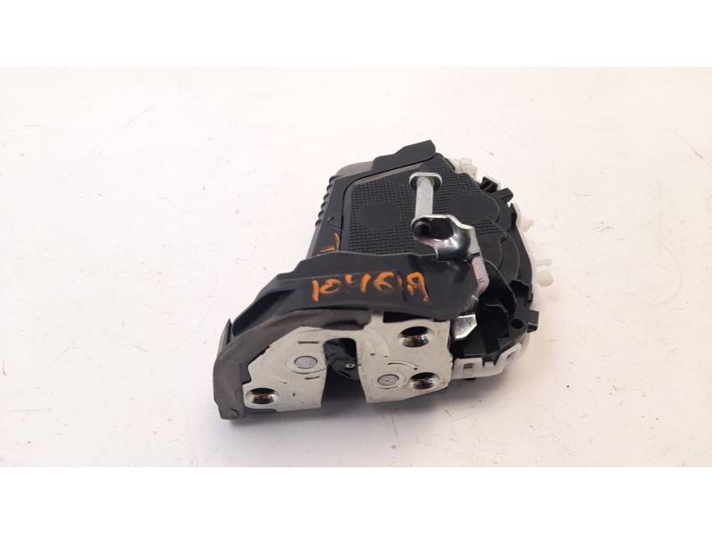 Recambio de cerradura puerta trasera derecha para toyota yaris 1.5 16v cat referencia OEM IAM 02014110  