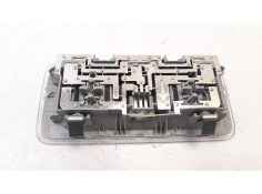 Recambio de luz interior para toyota yaris 1.5 16v cat referencia OEM IAM 812600D070   2