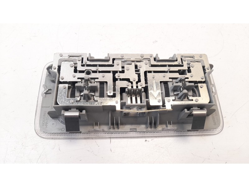 Recambio de luz interior para toyota yaris 1.5 16v cat referencia OEM IAM 812600D070  