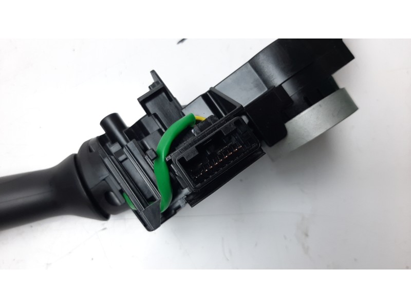 Recambio de mando intermitentes para toyota yaris 1.5 16v cat referencia OEM IAM 173832  