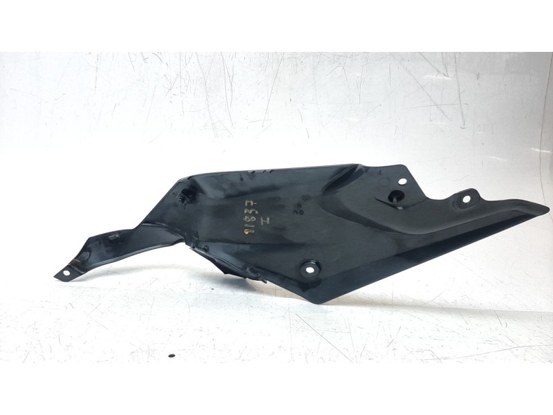 Recambio de moldura para bmw r 1200 r r 1200 r referencia OEM IAM 46638534274  