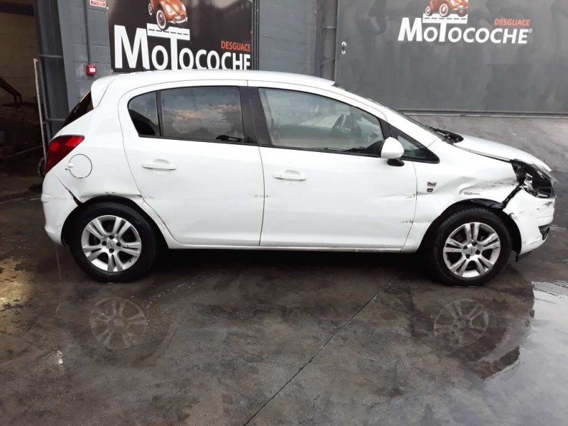 opel corsa d del año 2010