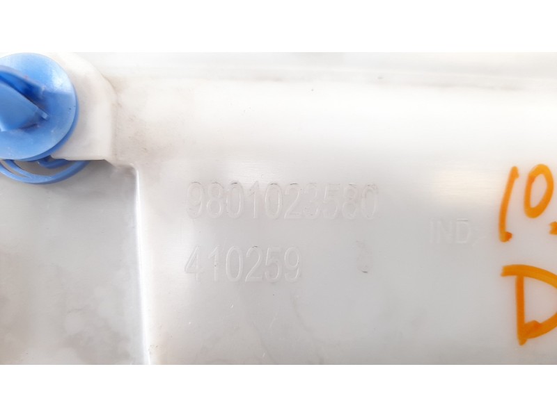 Recambio de moldura para citroen c4 cactus 1.2 12v vti referencia OEM IAM 9801023580  