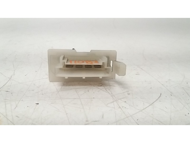 Recambio de resistencia calefaccion para mercedes-benz clase b (w245) 2.0 cdi cat referencia OEM IAM A1698200397  