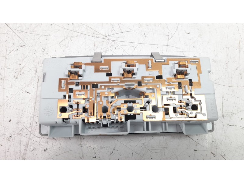 Recambio de luz interior para opel astra k lim. 5türig 1.6 cdti dpf referencia OEM IAM 13360606  