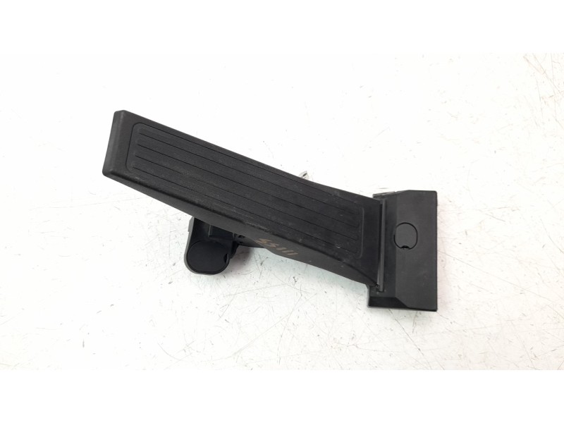 Recambio de potenciometro pedal para kia sportage 1.6 gdi cat referencia OEM IAM 32700R5110  