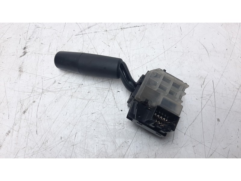 Recambio de mando limpia para mazda 3 berlina (bk) 1.6 cd diesel cat referencia OEM IAM 17D682  