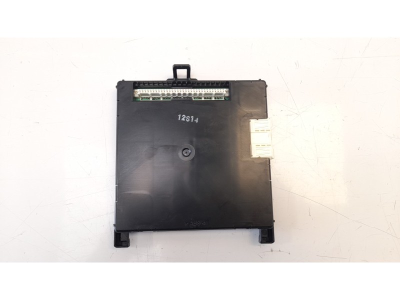 Recambio de modulo electronico para toyota yaris city referencia OEM IAM 892210D470 MB238000-9281 
