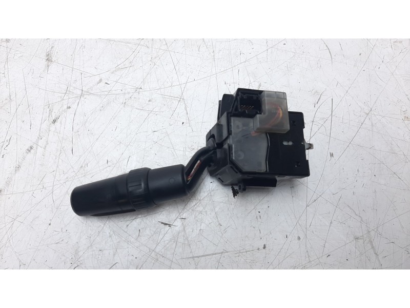 Recambio de mando intermitentes para mazda 3 berlina (bk) 1.6 cd diesel cat referencia OEM IAM 17D682  