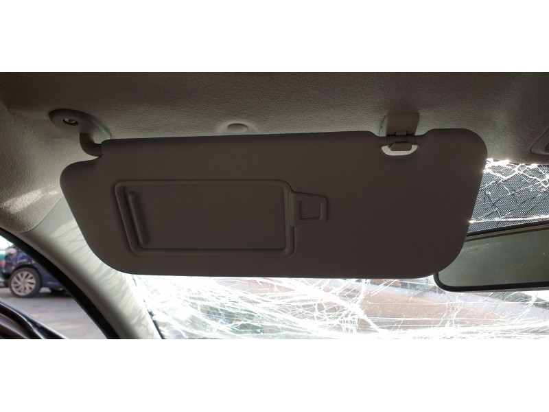 Recambio de parasol izquierdo para kia stonic (ybcuv) 1.2 cat referencia OEM IAM 85210H8060BF3  
