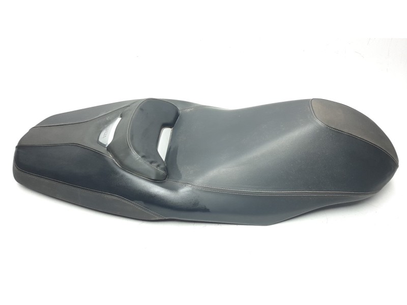 Recambio de asiento para yamaha x-max 125 referencia OEM IAM BL1F470E  
