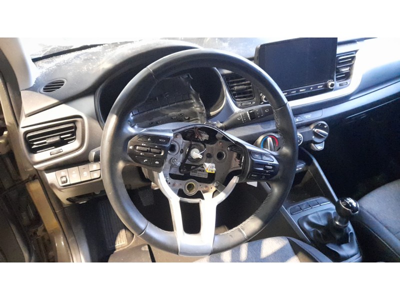 Recambio de volante para kia stonic (ybcuv) 1.2 cat referencia OEM IAM 56100H8055WK  