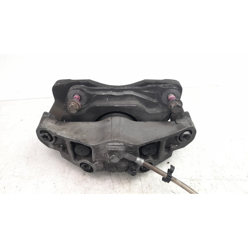Recambio de pinza de freno delantera derecha para jaguar xf 3.0 v6 diesel cat referencia OEM IAM C2D3106  