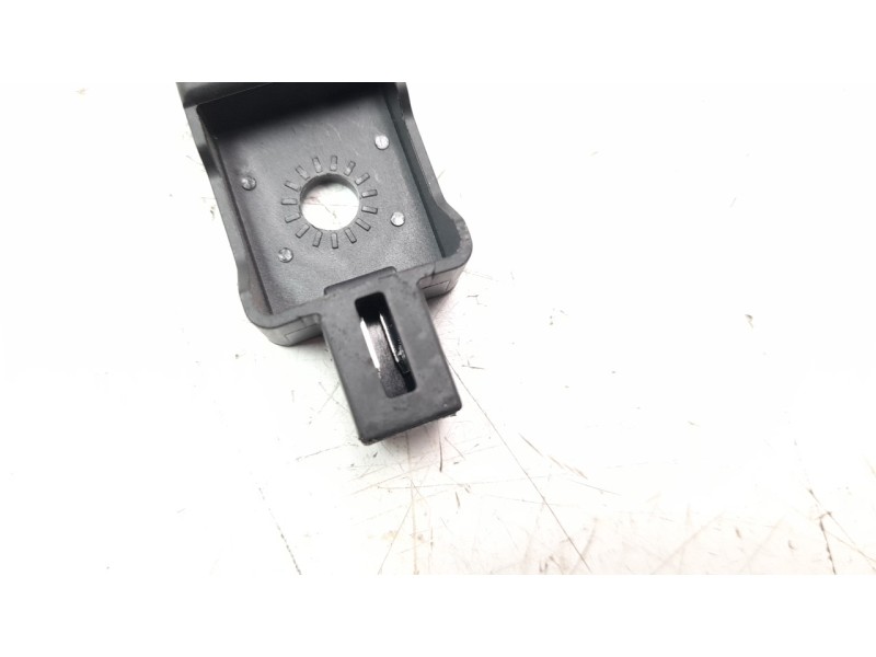 Recambio de modulo electronico para kia sportage 1.6 gdi cat referencia OEM IAM 95460CN100  