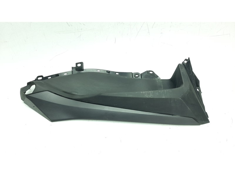 Recambio de moldura para yamaha x-max 125 referencia OEM IAM BL1F748800  