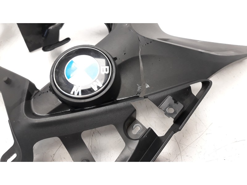 Recambio de moldura para bmw f 800 gt referencia OEM IAM 46638528612  