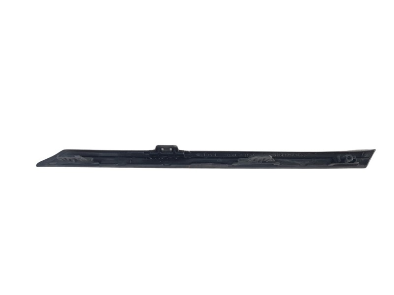 Recambio de moldura para toyota rav4 referencia OEM IAM 5312442060  