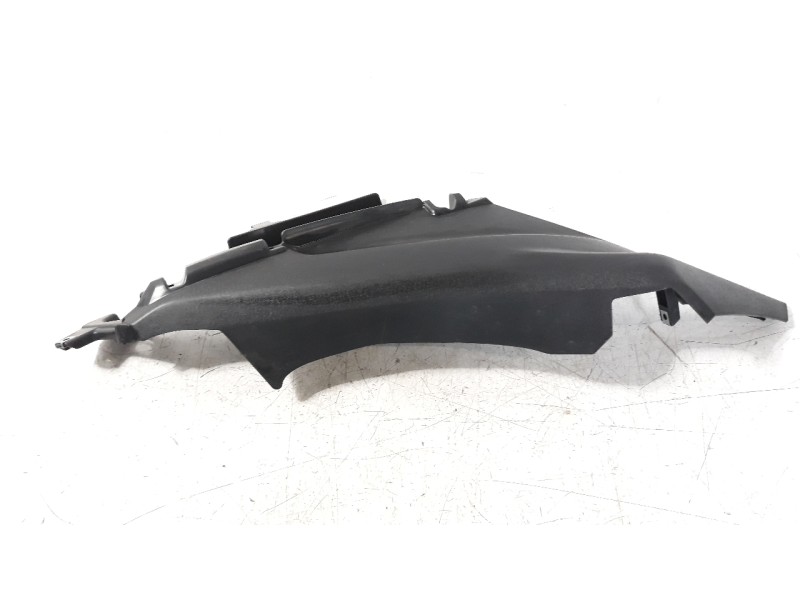 Recambio de moldura para yamaha x-max 125 referencia OEM IAM B74F172A00  