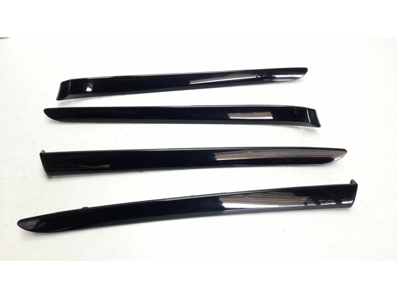 Recambio de moldura para seat exeo st (3r5)(2009>) sport referencia OEM IAM 3R0867420B 3R0867419B 3R0867409 3R0867410