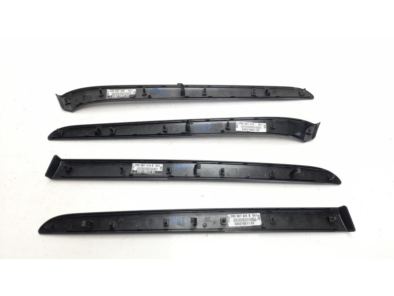 Recambio de moldura para seat exeo st (3r5)(2009>) sport referencia OEM IAM 3R0867420B 3R0867419B 3R0867409 3R0867410