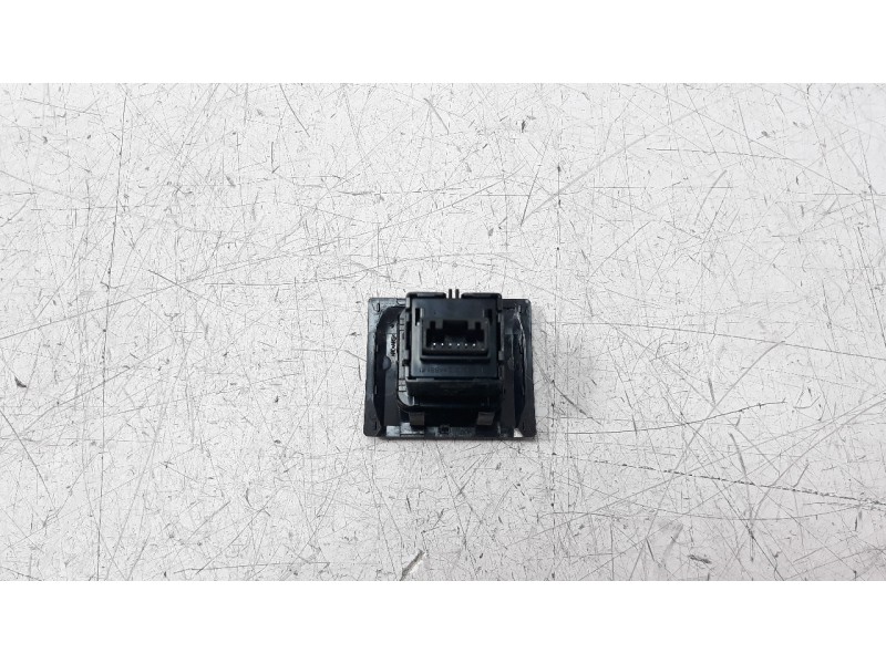 Recambio de warning para hyundai kona 1.0 tgdi cat referencia OEM IAM 93790J900  