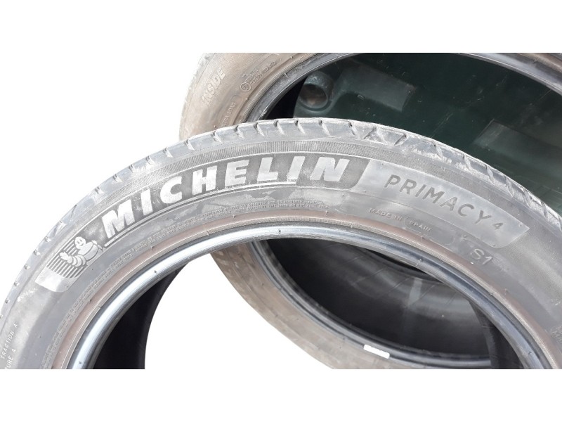 Recambio de neumatico para hyundai kona 1.0 tgdi cat referencia OEM IAM 2355019  