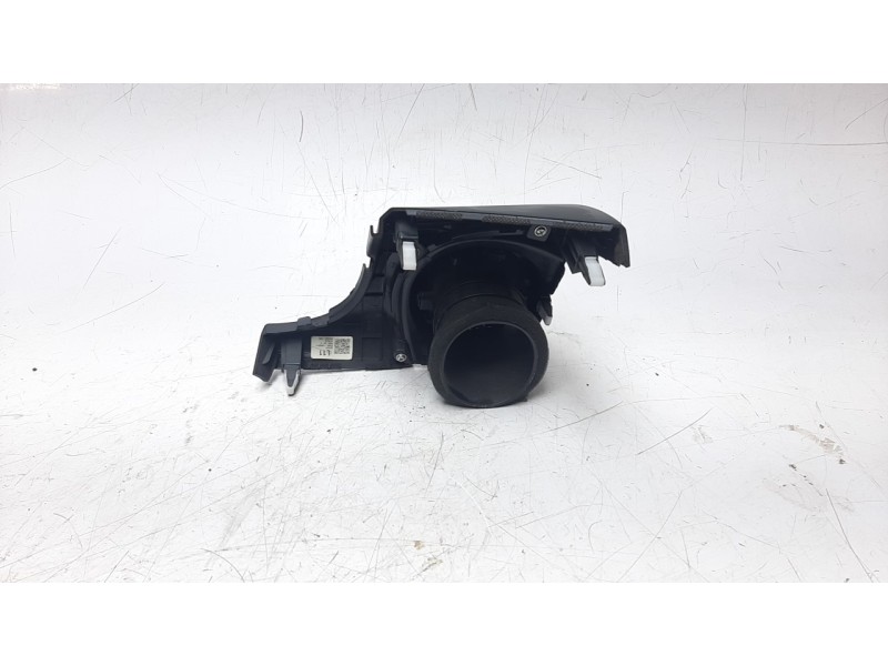 Recambio de rejilla aireadora para hyundai kona referencia OEM IAM 97480J9000  
