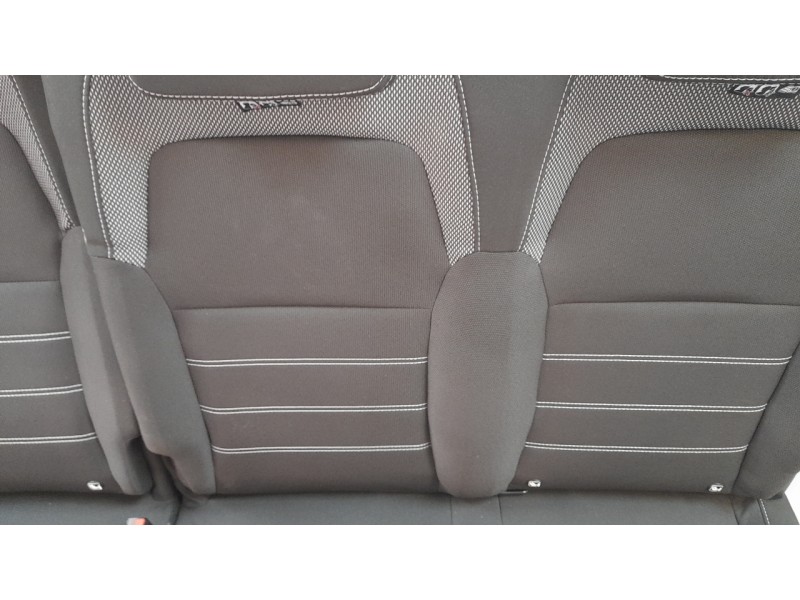 Recambio de asientos traseros para dacia jogger expression jogger referencia OEM IAM 886619656R  