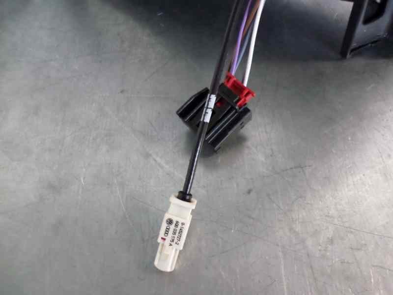 Recambio de retrovisor izquierdo para volkswagen caddy ka/kb (2c) referencia OEM IAM 2K5857501DD  