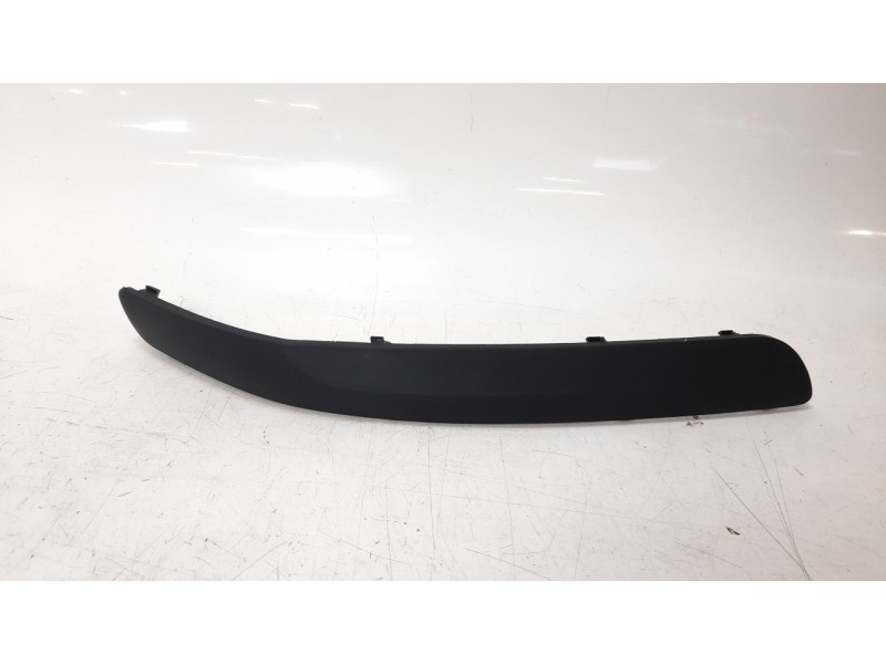 Recambio de molduras delanteras para skoda fabia referencia OEM IAM 6Y0807718BB41  SK3221243