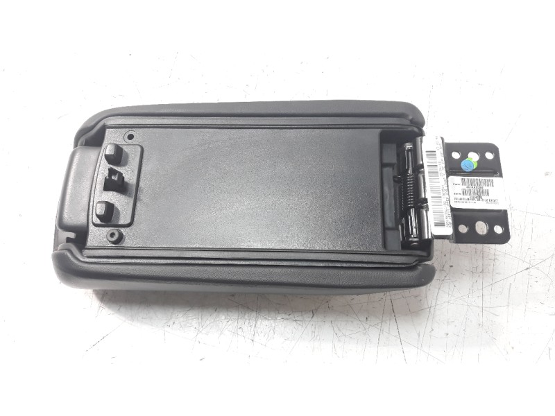 Recambio de apoyabrazos central para jeep compass ii 2.0 m-jet cat referencia OEM IAM 2031563XW1  