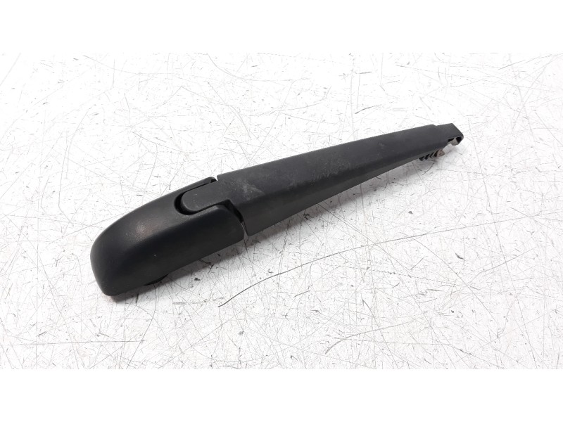 Recambio de brazo limpia trasero para jeep compass ii 2.0 m-jet cat referencia OEM IAM 68358389AA  