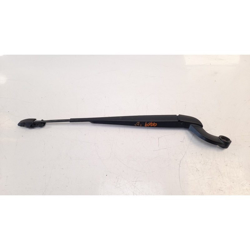 Recambio de brazo limpia delantero derecho para land rover discovery 2.7 td v6 cat referencia OEM IAM 6H223405BA  