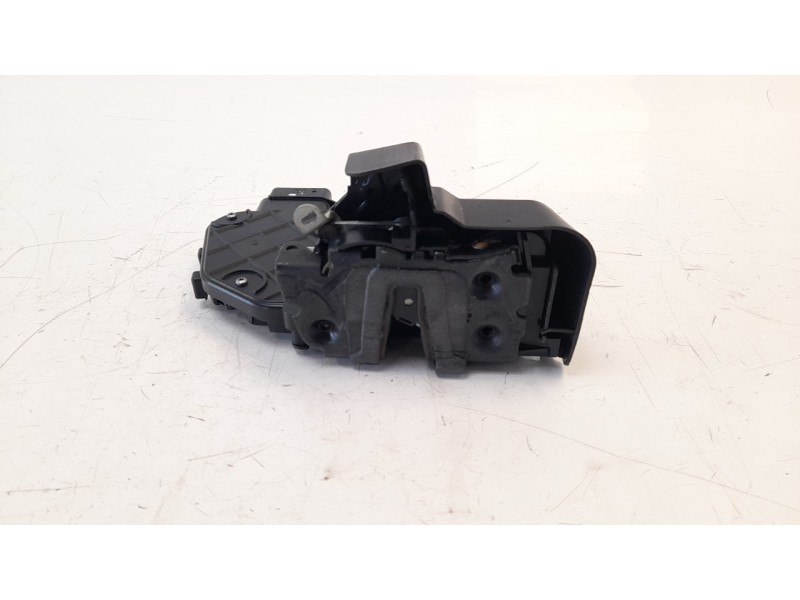 Recambio de cerradura puerta trasera izquierda para land rover discovery 2.7 td v6 cat referencia OEM IAM FQM500307 7H5A26413AC 