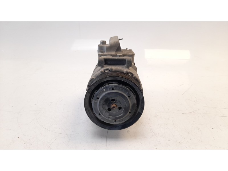 Recambio de compresor aire acondicionado para land rover discovery 2.7 td v6 cat referencia OEM IAM JPB000183 32246 