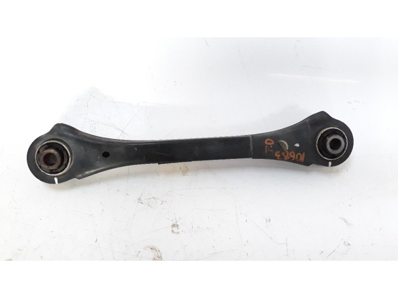 Recambio de brazo suspension superior trasero derecho para hyundai kona referencia OEM IAM 55260F  