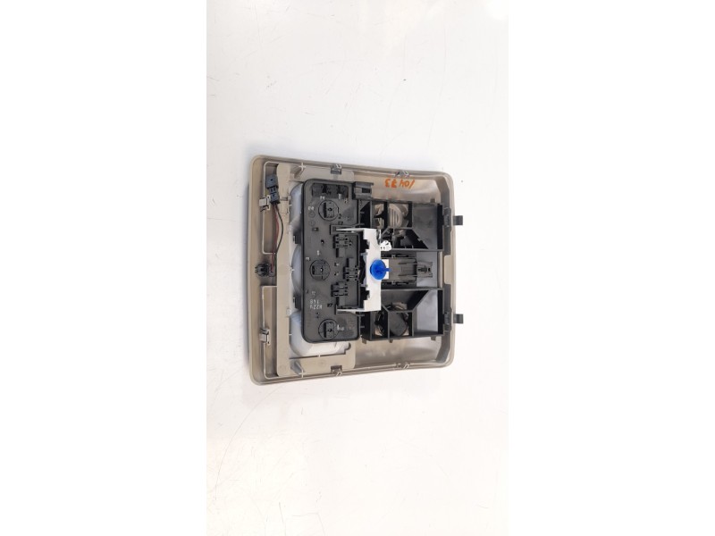 Recambio de luz interior para land rover discovery 2.7 td v6 cat referencia OEM IAM XDE500690LUM  