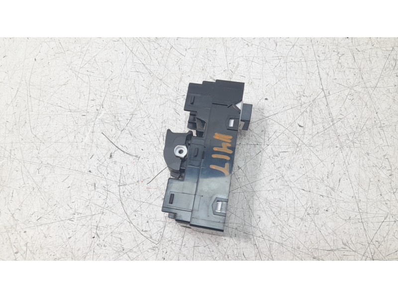 Recambio de mando elevalunas trasero derecho para hyundai i30 (pd) 1.0 tgdi cat referencia OEM IAM 93581G3010  