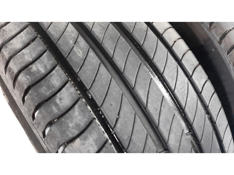 Recambio de rueda para hyundai ix35 1.7 crdi cat referencia OEM IAM 2255518  