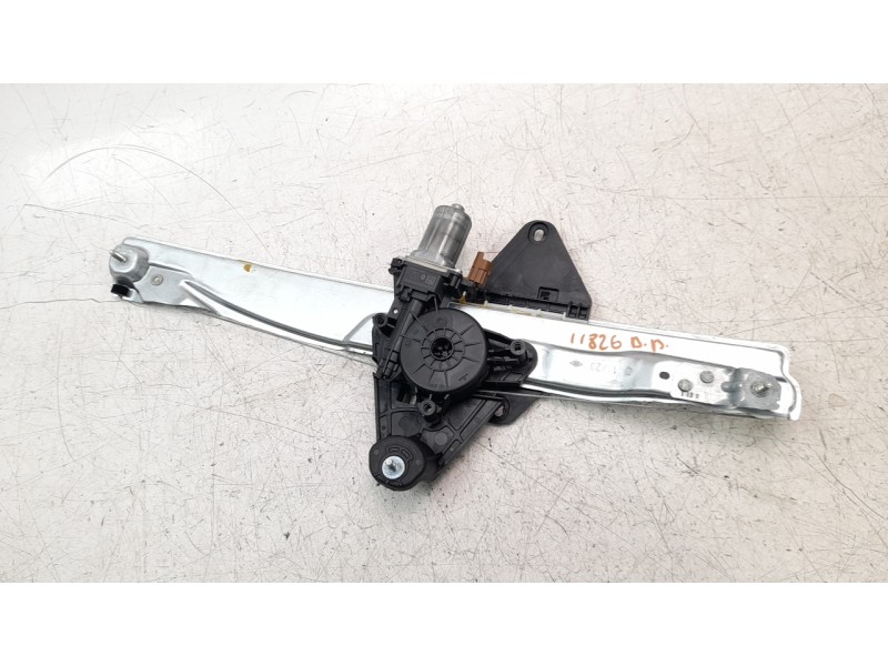 Recambio de elevalunas delantero derecho para dacia sandero iii stepway extreme referencia OEM IAM 807207678R  