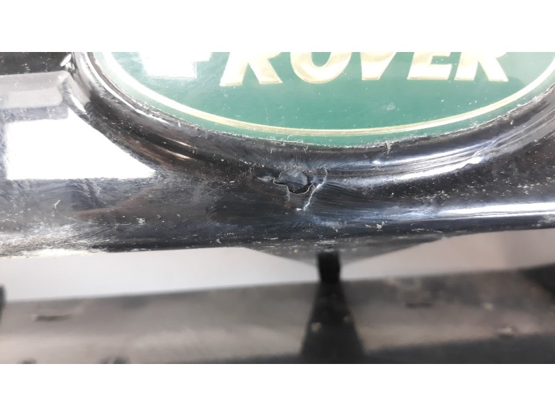 Recambio de rejilla delantera para land rover discovery 2.7 td v6 cat referencia OEM IAM DHB000274XXX  