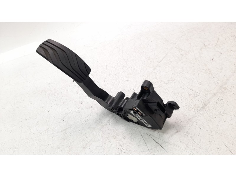 Recambio de potenciometro pedal para renault megane iv berlina 5p 1.2 tce energy referencia OEM IAM 180020000R  