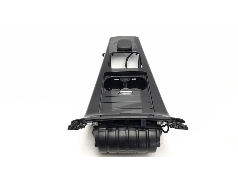 Recambio de apoyabrazos central para mercedes-benz cla-klasse (bm 118) 1.3 cat referencia OEM IAM A17768057019051  